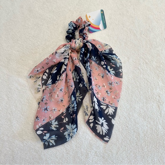 NWT Marta Scrunchie Bow Blue and Pink Floral Hair Tie - Picture 2 of 8